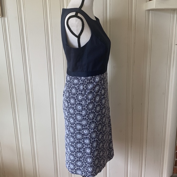 Vineyard Vines Dress Navy and White Size 2 - Picture 5 of 10